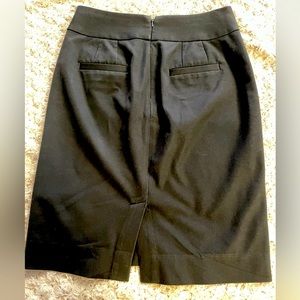 Banana Republic Black pencil skirt
